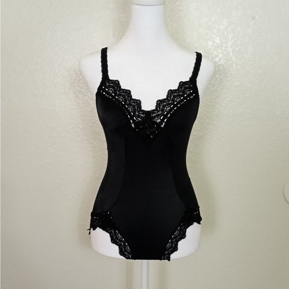 VTG lacy bodysuit
